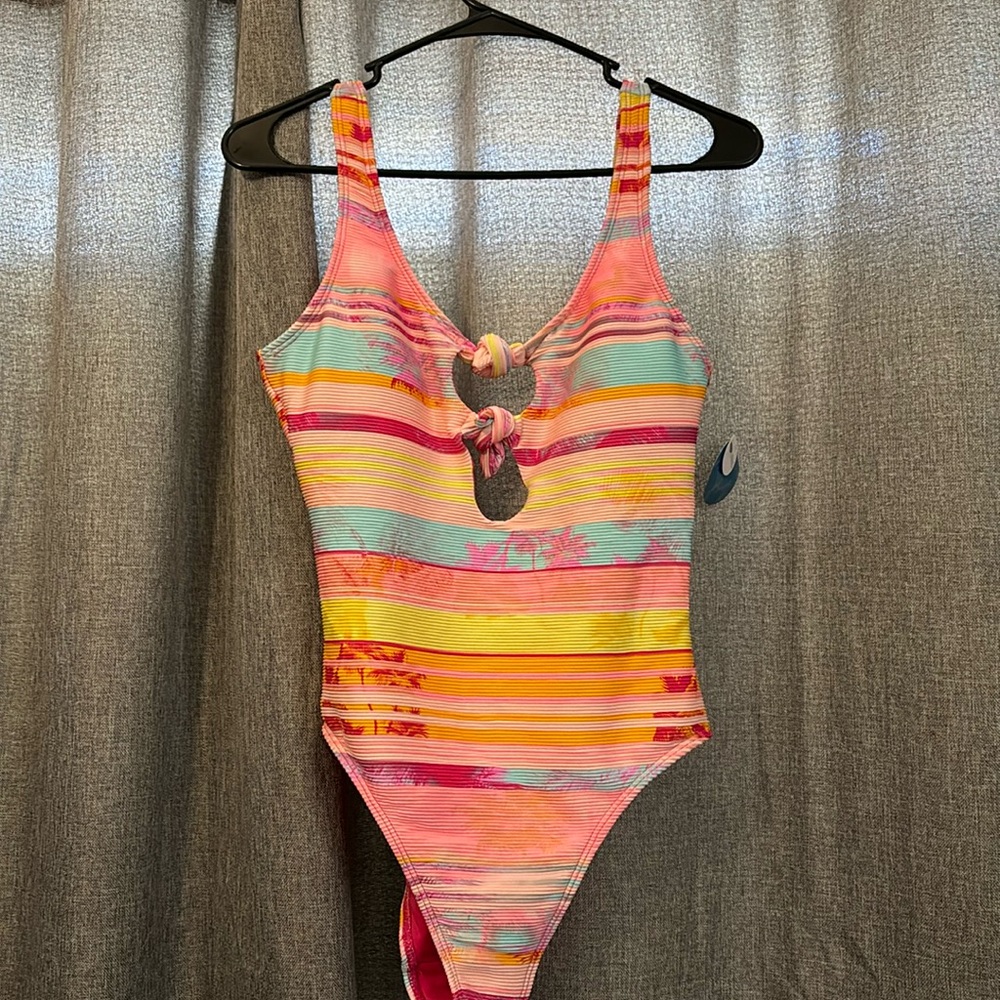 1 piece bikini Size L